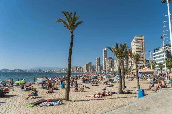 Junto Playa Levante Con Terraza Chill-Out-2 Wcs-A Estrenar Gemelos 23 베니돔 외부 사진